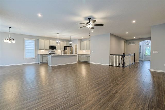 1998 Prestwick Bend, Miamisburg, OH 45342