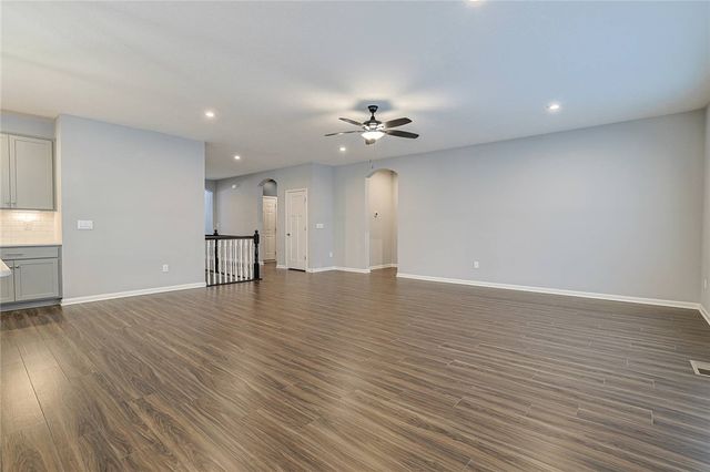 1998 Prestwick Bend, Miamisburg, OH 45342