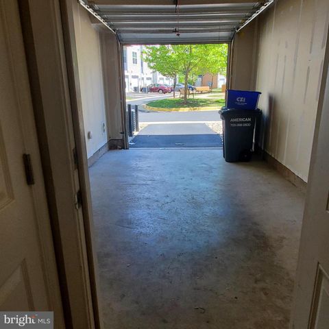 22345 CONCORD STATION TER, Ashburn, VA 20148
