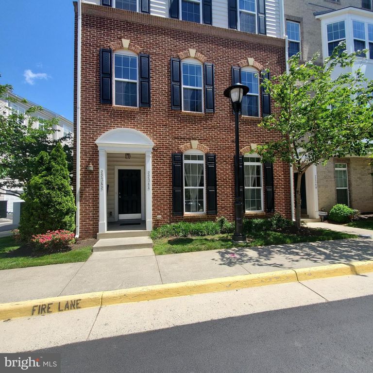 22345 CONCORD STATION TER, Ashburn, VA 20148