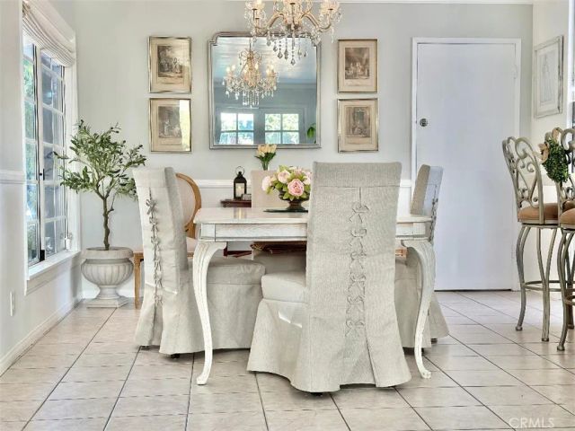 26261 Veva Way, Calabasas, CA 91302