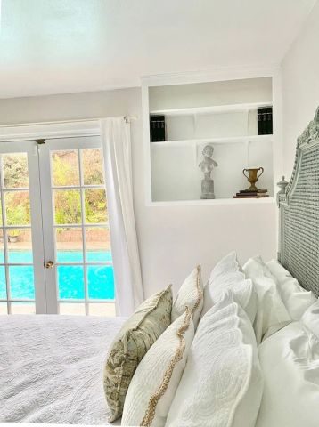 26261 Veva Way, Calabasas, CA 91302
