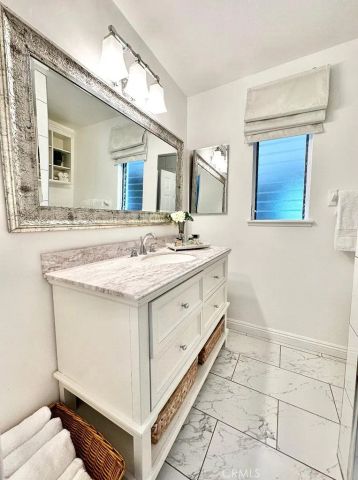 26261 Veva Way, Calabasas, CA 91302
