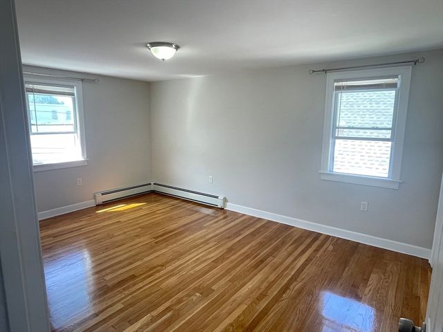 41 Edmund St, Malden, MA 02148