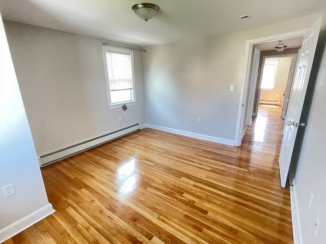 41 Edmund St, Malden, MA 02148