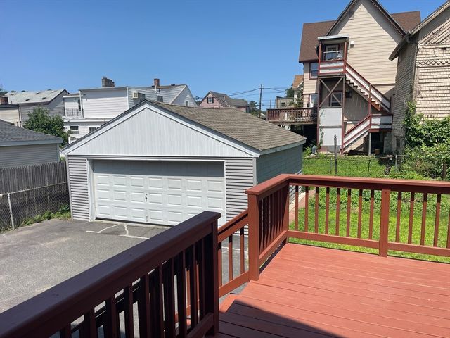 41 Edmund St, Malden, MA 02148