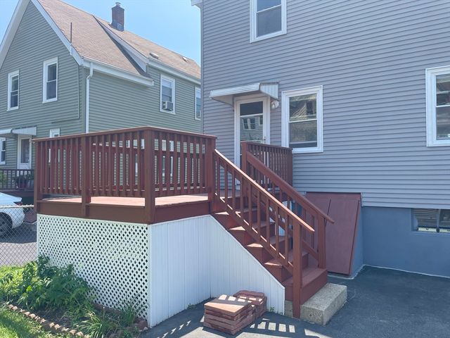41 Edmund St, Malden, MA 02148