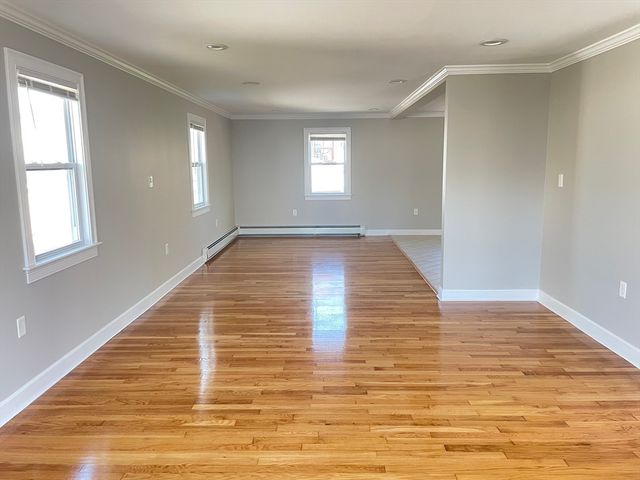 41 Edmund St, Malden, MA 02148