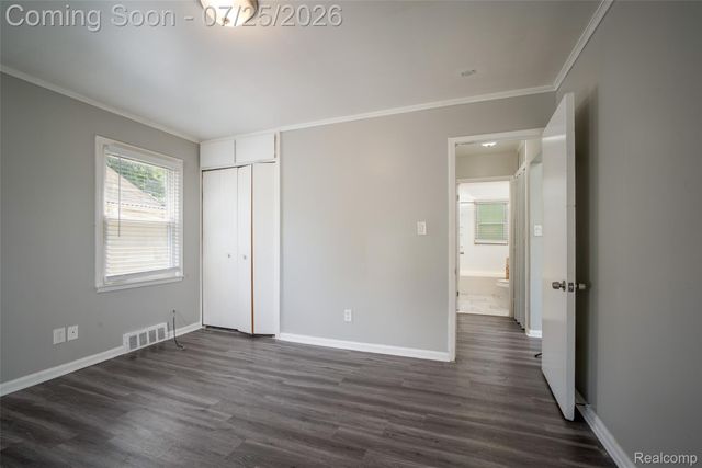22191 Condon Street, Oak Park, MI 48237