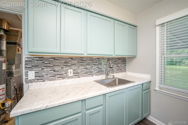 22191 Condon Street, Oak Park, MI 48237