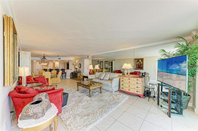 5700 ESCONDIDA BOULEVARD S 201, St Petersburg, FL 33715