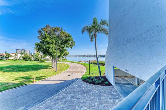 5700 ESCONDIDA BOULEVARD S 201, St Petersburg, FL 33715