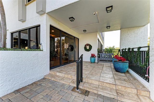 5700 ESCONDIDA BOULEVARD S 201, St Petersburg, FL 33715