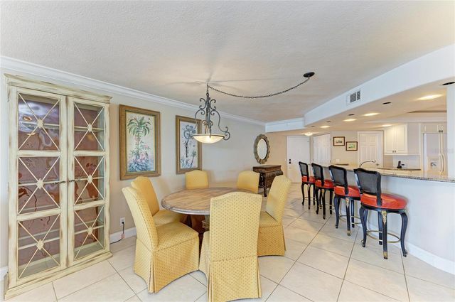 5700 ESCONDIDA BOULEVARD S 201, St Petersburg, FL 33715