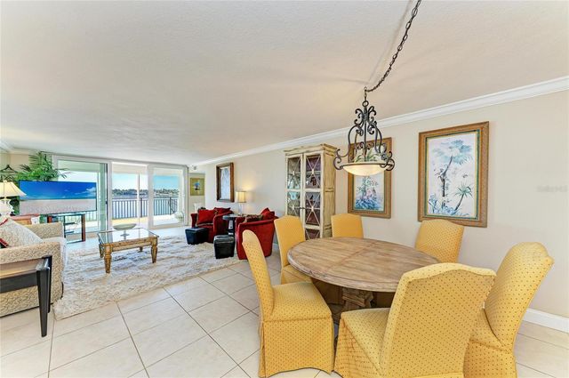 5700 ESCONDIDA BOULEVARD S 201, St Petersburg, FL 33715