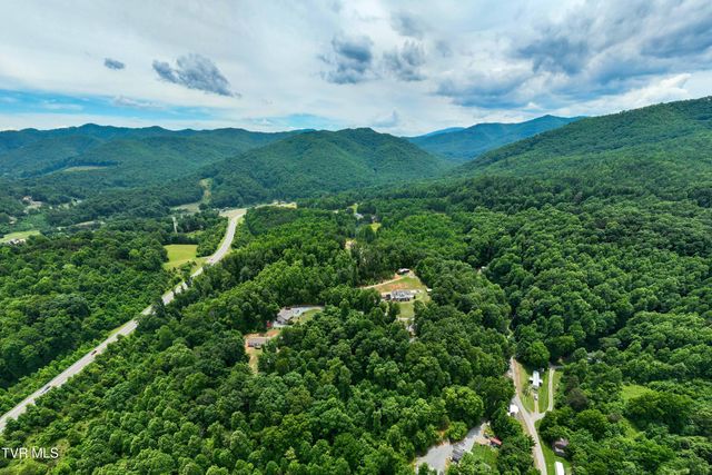 131 Shalom Drive, Elizabethton, TN 37643