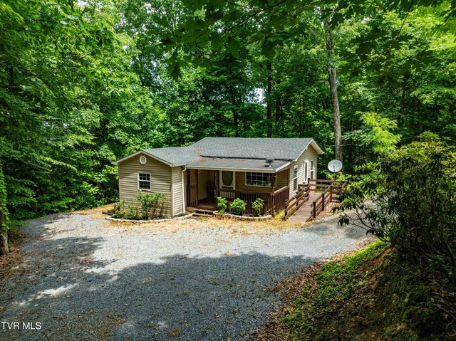 131 Shalom Drive, Elizabethton, TN 37643