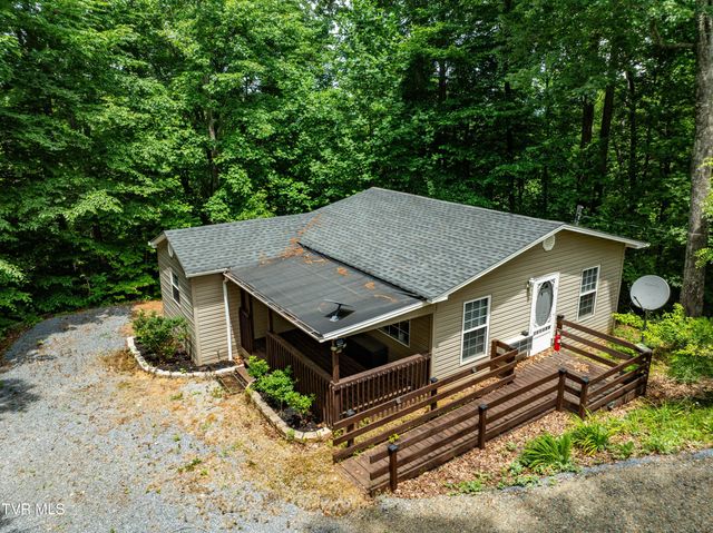 131 Shalom Drive, Elizabethton, TN 37643