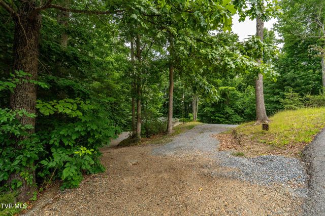131 Shalom Drive, Elizabethton, TN 37643