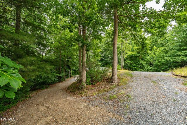 131 Shalom Drive, Elizabethton, TN 37643