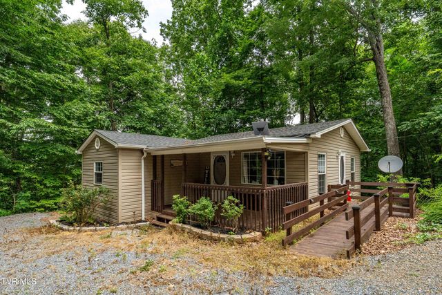 131 Shalom Drive, Elizabethton, TN 37643