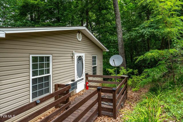 131 Shalom Drive, Elizabethton, TN 37643
