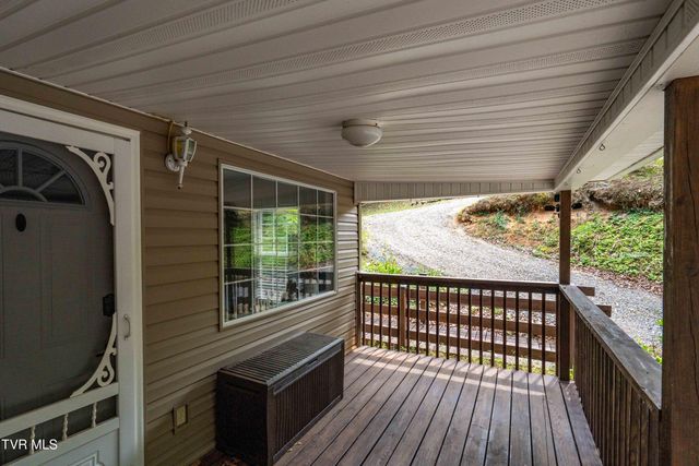 131 Shalom Drive, Elizabethton, TN 37643