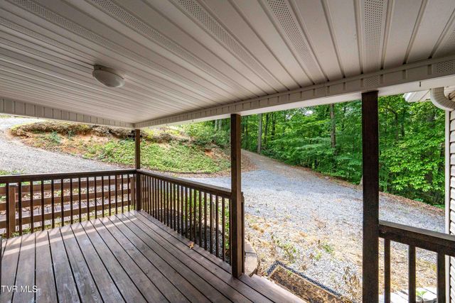 131 Shalom Drive, Elizabethton, TN 37643