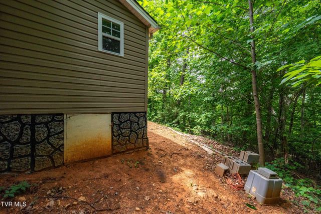 131 Shalom Drive, Elizabethton, TN 37643