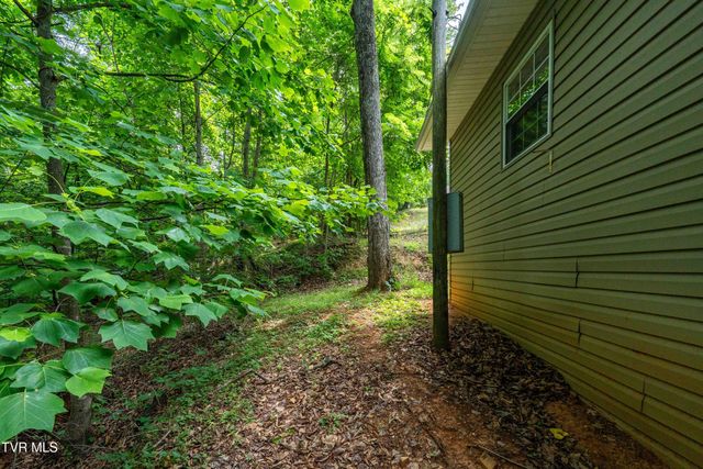 131 Shalom Drive, Elizabethton, TN 37643