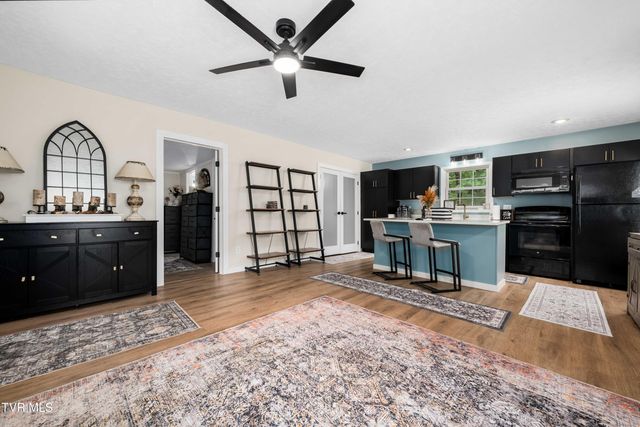 131 Shalom Drive, Elizabethton, TN 37643