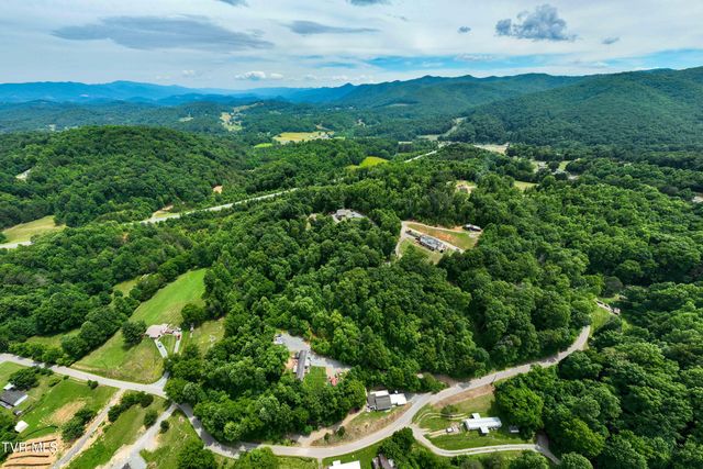 131 Shalom Drive, Elizabethton, TN 37643