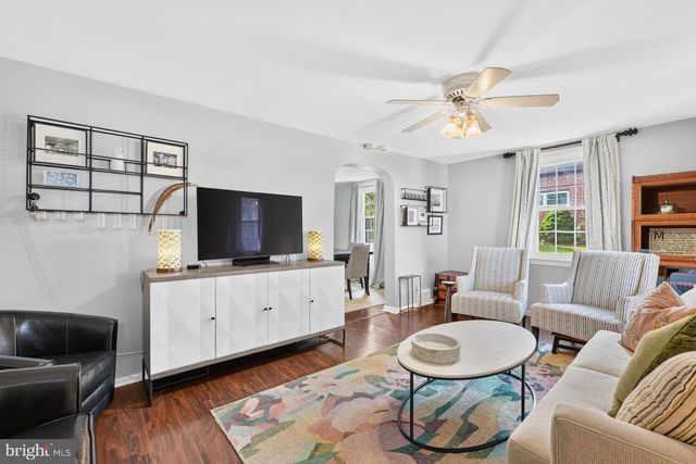 2326 S GILINGER RD, Lafayette Hill, PA 19444
