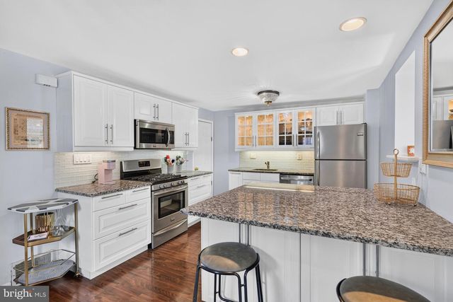 2326 S GILINGER RD, Lafayette Hill, PA 19444