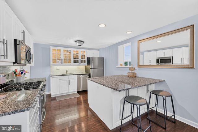 2326 S GILINGER RD, Lafayette Hill, PA 19444