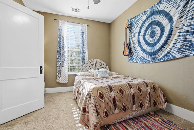 114 S Field Street, Cleburne, TX 76033