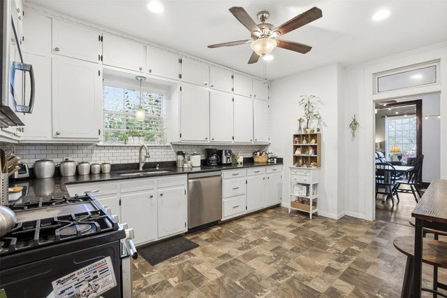 114 S Field Street, Cleburne, TX 76033