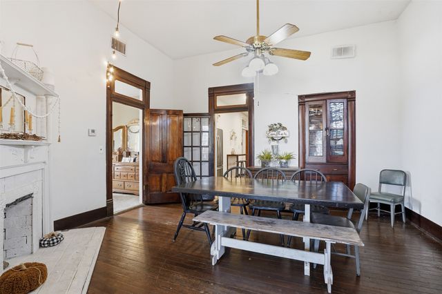 114 S Field Street, Cleburne, TX 76033