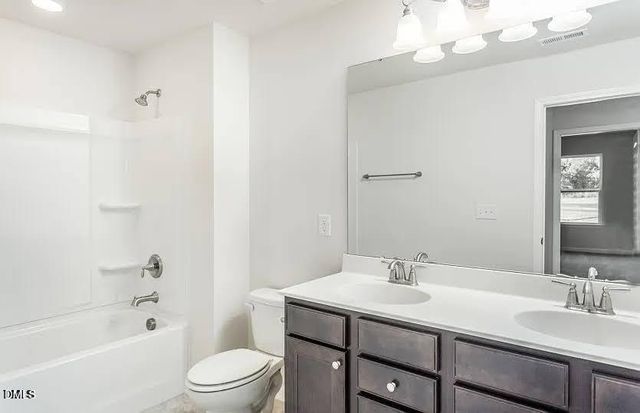 215 Kanewind Terrace, Apex, NC 27523