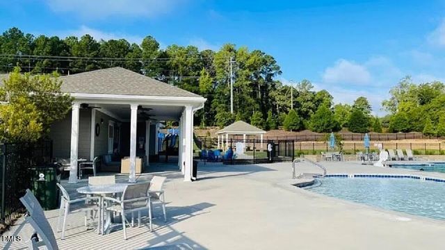 215 Kanewind Terrace, Apex, NC 27523