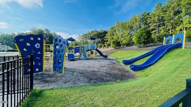 215 Kanewind Terrace, Apex, NC 27523