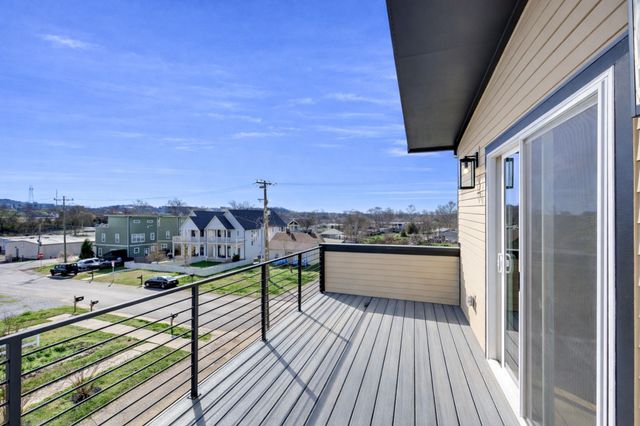 798 45th Ave N, Nashville, TN 37209