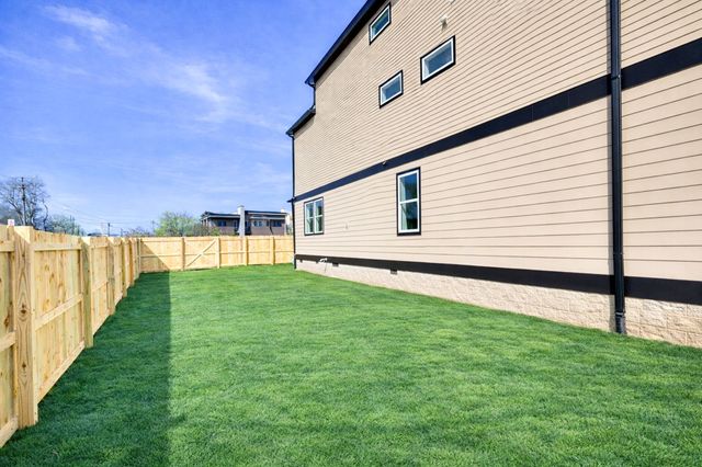 798 45th Ave N, Nashville, TN 37209