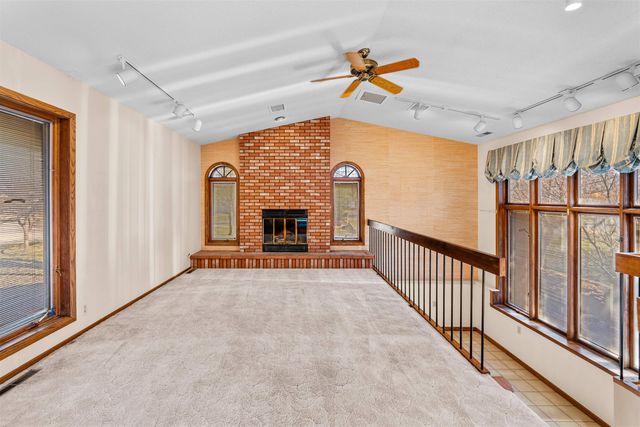 530 N Washington St., Lindsborg, KS 67456