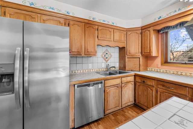 530 N Washington St., Lindsborg, KS 67456