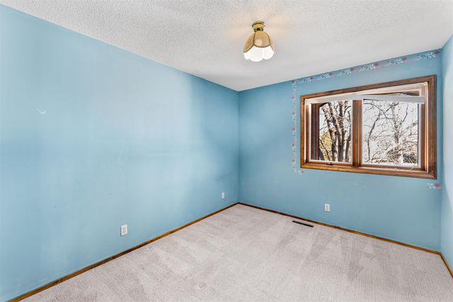 530 N Washington St., Lindsborg, KS 67456