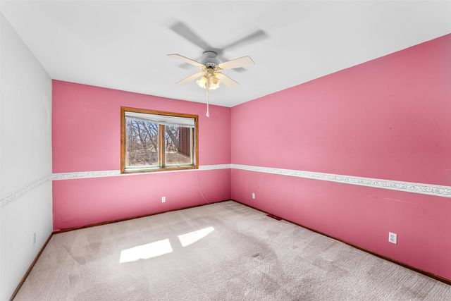 530 N Washington St., Lindsborg, KS 67456