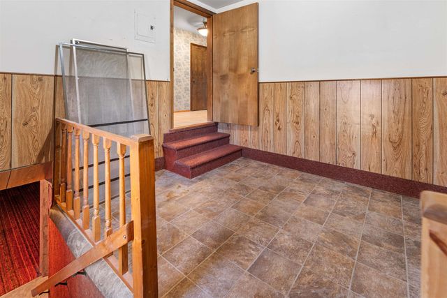 530 N Washington St., Lindsborg, KS 67456