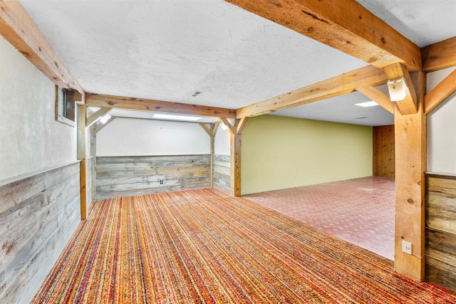 530 N Washington St., Lindsborg, KS 67456