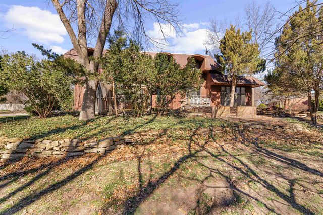 530 N Washington St., Lindsborg, KS 67456